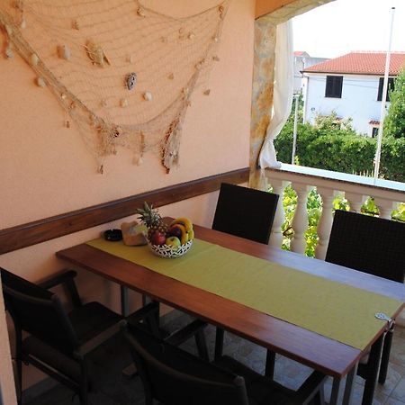 Apartments Vidolma Povljana Kültér fotó