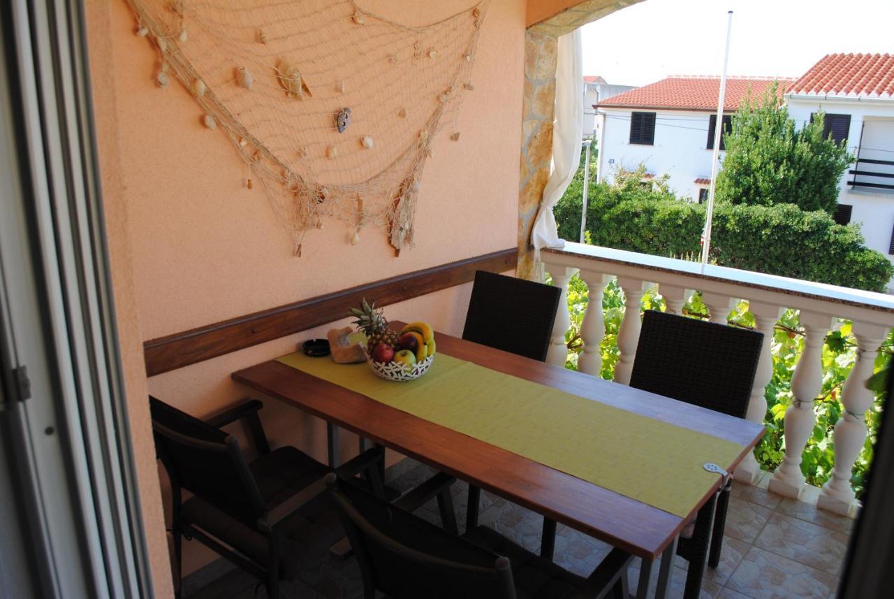 Apartments Vidolma Povljana Kültér fotó