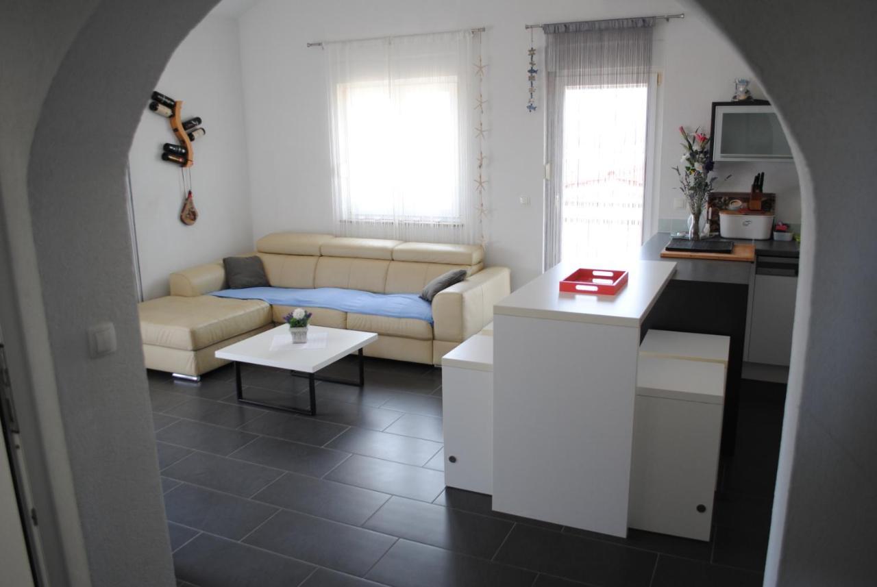 Apartments Vidolma Povljana Kültér fotó