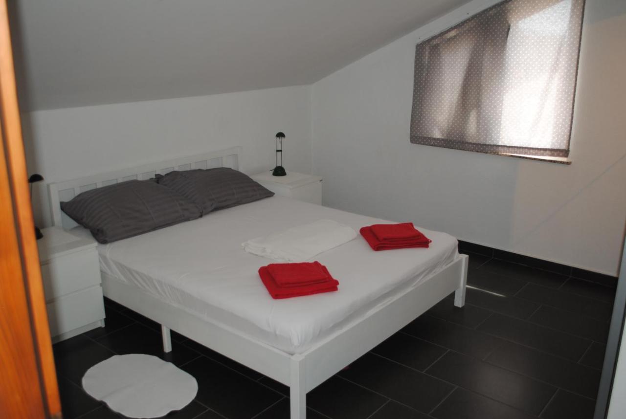 Apartments Vidolma Povljana Kültér fotó