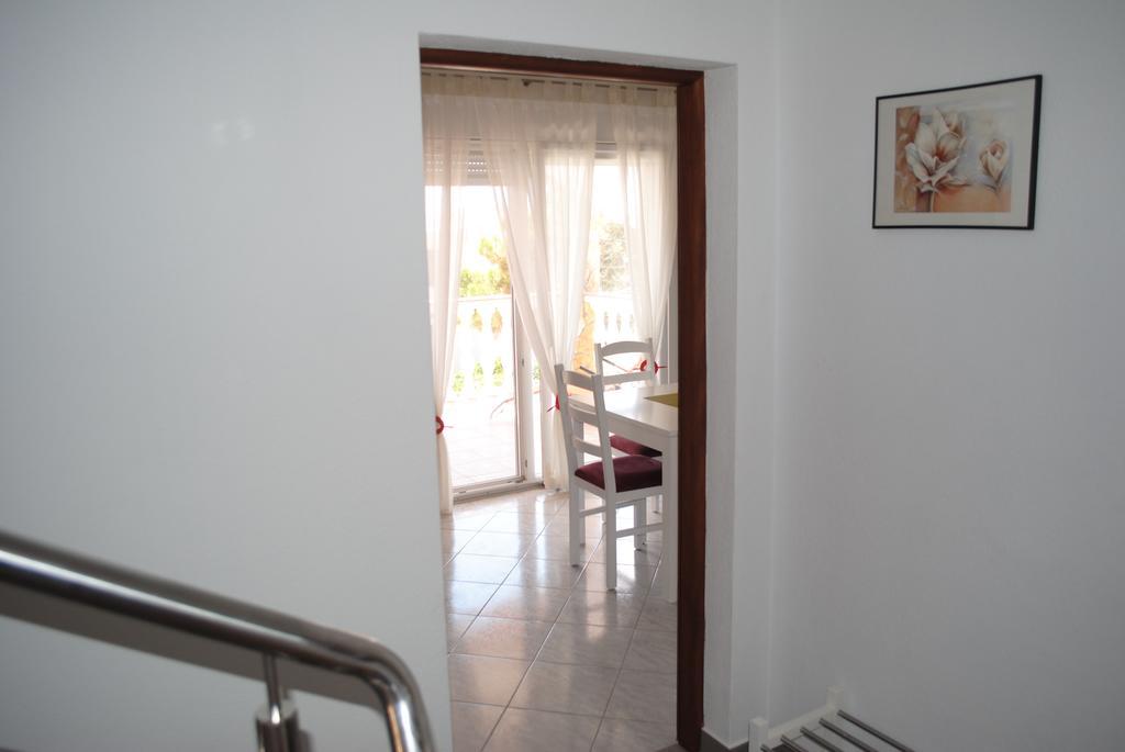 Apartments Vidolma Povljana Kültér fotó