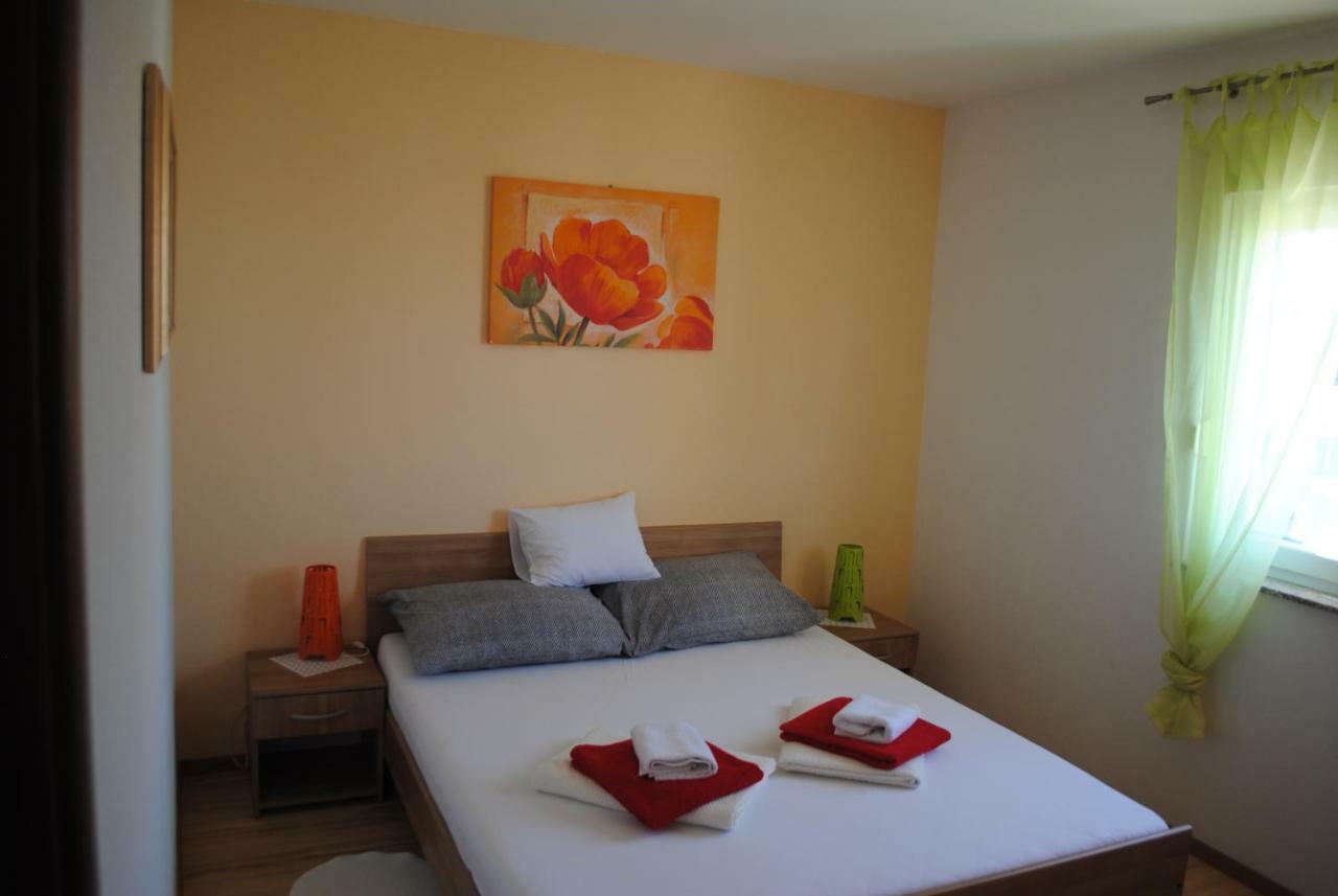 Apartments Vidolma Povljana Kültér fotó